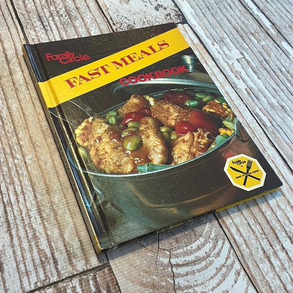 Family Circle Fast Meals Cook Book - Picture 1 of 10